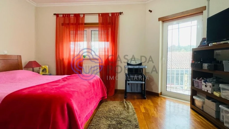 Moradia T4 para Venda em São Silvestre Foto 28