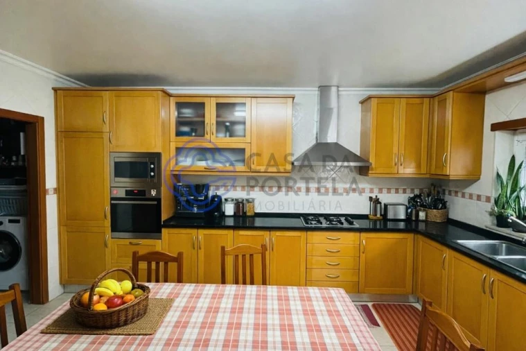 Moradia T4 para Venda em São Silvestre Foto 16