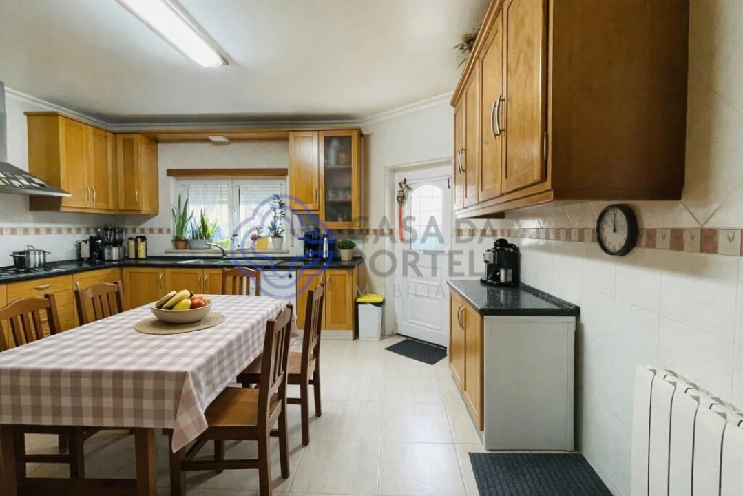 Moradia T4 para Venda em São Silvestre Foto 17