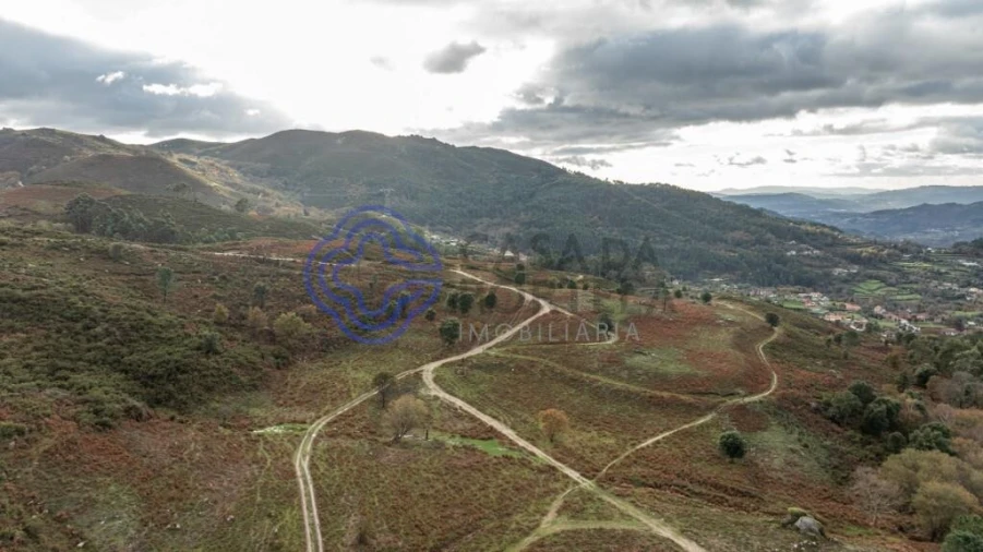 Terreno para Venda em Chorense e Monte Foto 5