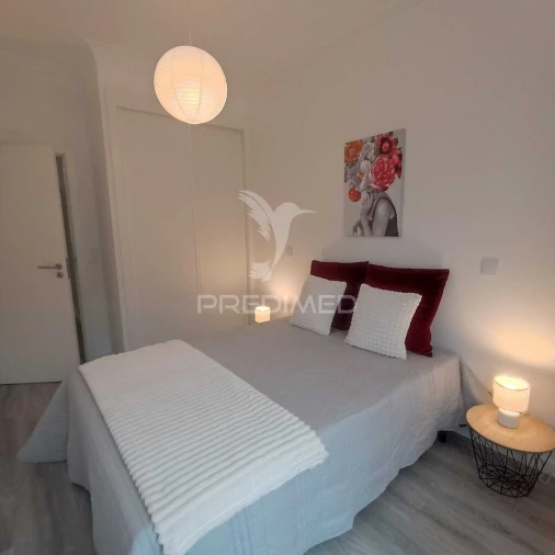 Apartamento T3 para Venda em Benfica Foto 2