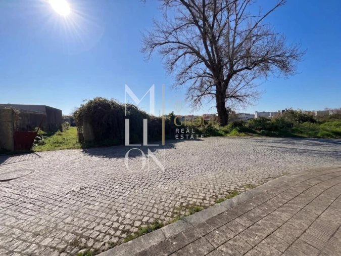 Terreno para Venda em Custóias, Leça do Balio e Guifões Foto 2