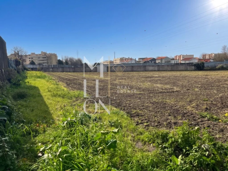 Terreno para Venda em Custóias, Leça do Balio e Guifões Foto 3