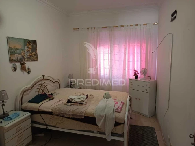 Apartamento T3 para Venda em Almada, Cova da Piedade, Pragal e Cacilhas Foto 5