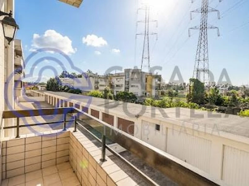 Apartamento T3 para Venda em Nogueira e Silva Escura Foto 4