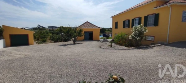 Moradia T4 para Venda em A dos Cunhados e Maceira