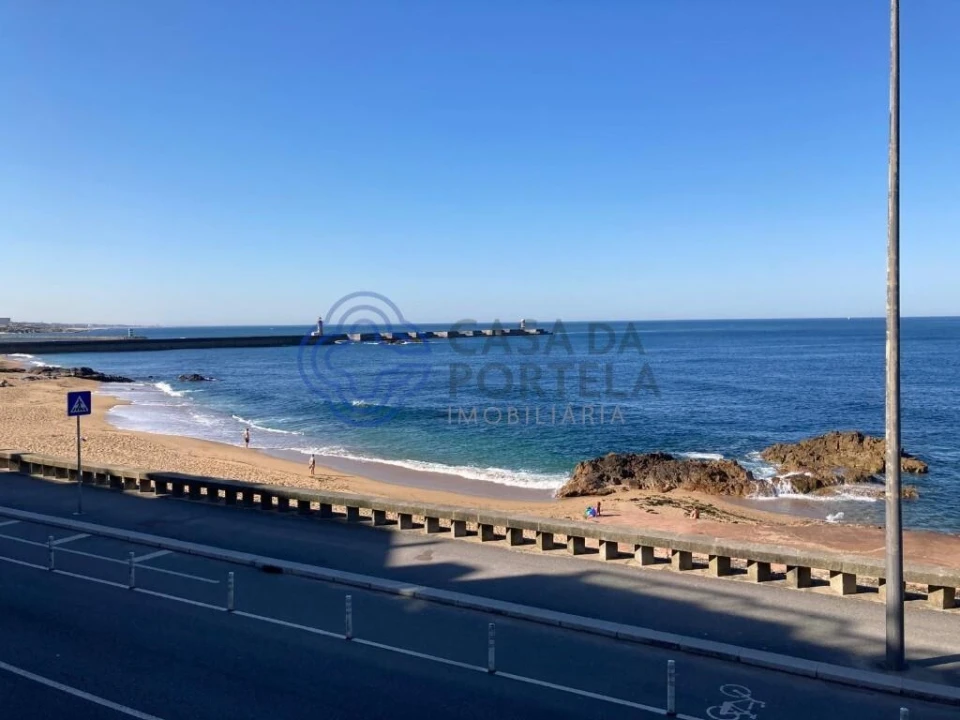 Apartamento T3 para Venda em Aldoar, Foz do Douro e Nevogilde Foto 2
