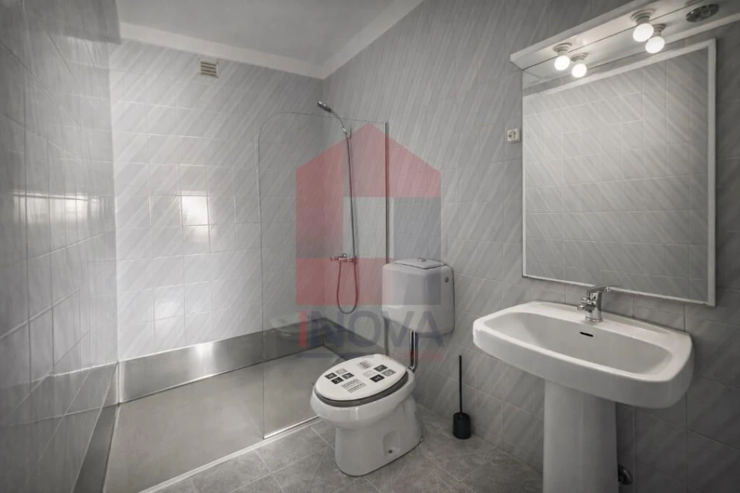 Apartamento T3 para Venda em Braga (Maximinos, Sé e Cividade) Foto 13