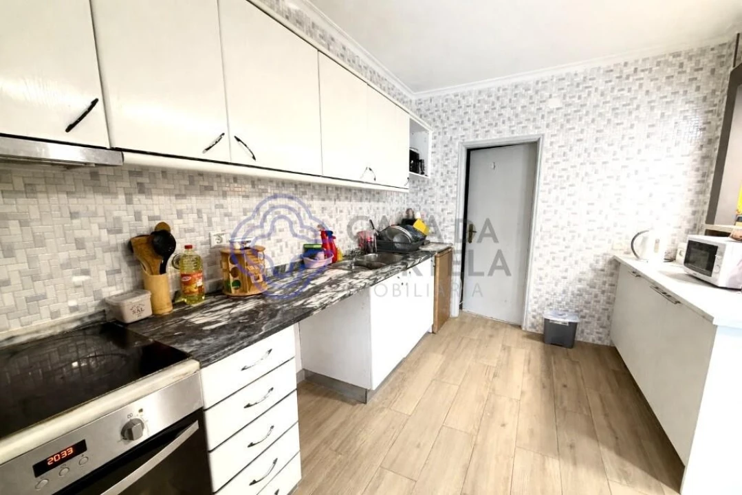 Apartamento T2 para Venda em Valongo Foto 3