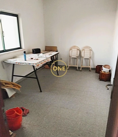 Armazém para Venda em Biscainho