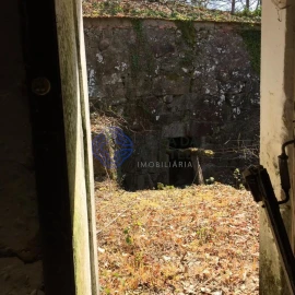 Moradia T2 para Venda em Cossourado e Linhares