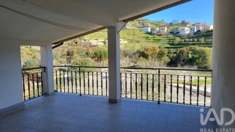 Moradia para Venda em Avo