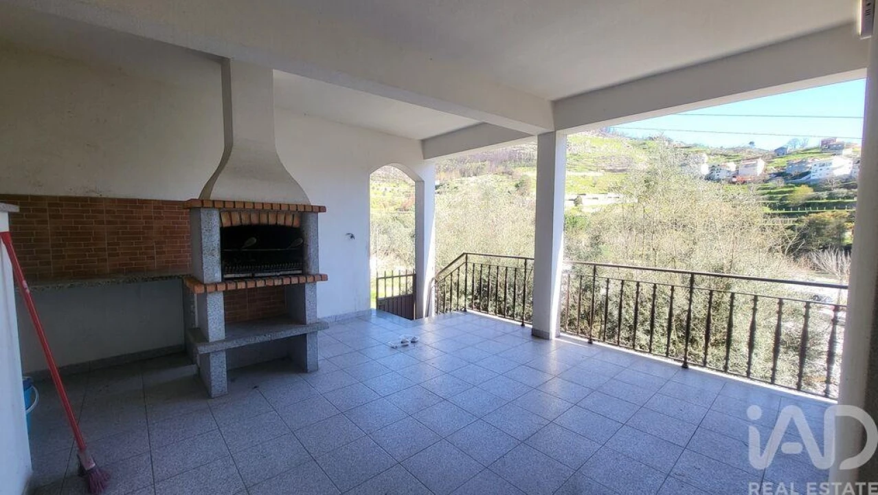 Moradia para Venda em Avo Foto 22