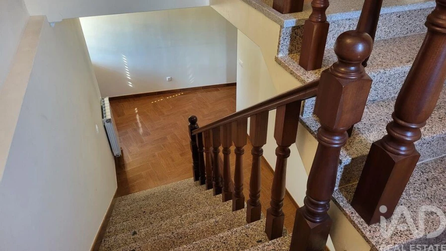 Moradia para Venda em Avo Foto 17