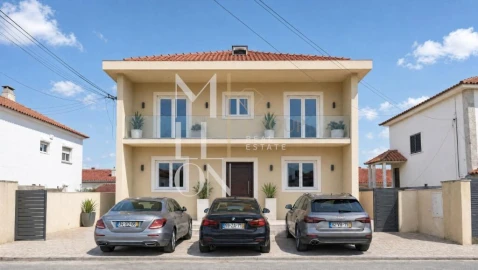 Apartamento T1 para Venda em Carcavelos e Parede