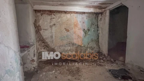 Moradia T1 para Venda em Romeira e Várzea