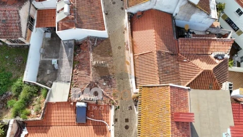 Moradia T1 para Venda em Romeira e Várzea