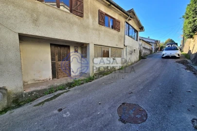 Moradia T4 para Venda em Ronfe