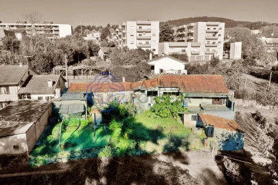 Moradia T4 para Venda em Ronfe