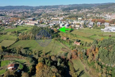 Moradia T4 para Venda em Ronfe