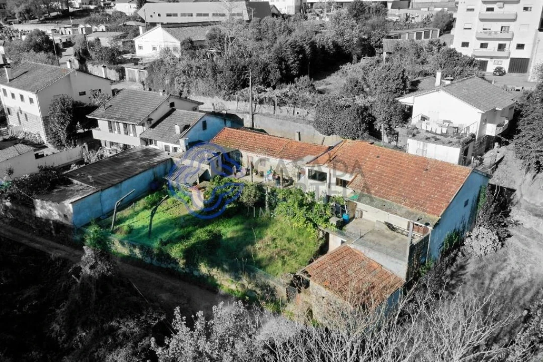 Moradia T4 para Venda em Ronfe Foto 19