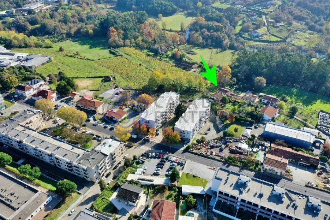 Moradia T4 para Venda em Ronfe Foto 18