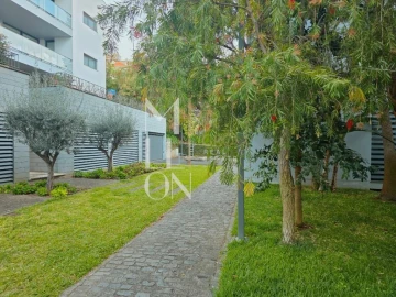 Apartamento T2 para Venda em Funchal (São Pedro)