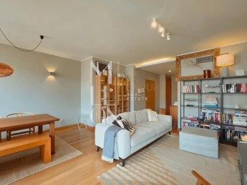 Apartamento T2 para Venda em Funchal (São Pedro)