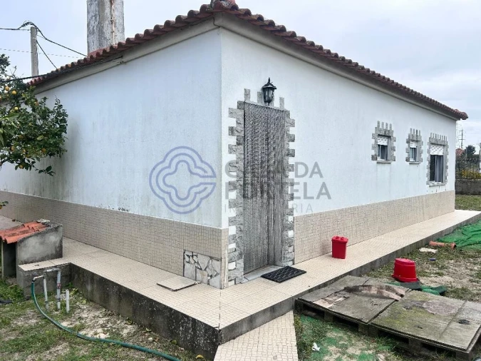 Moradia T3 para Venda em Quinta do Anjo Foto 12