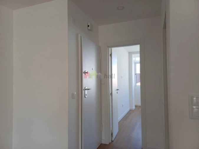 Apartamento T1 para Venda em Barreiro e Lavradio Foto 6