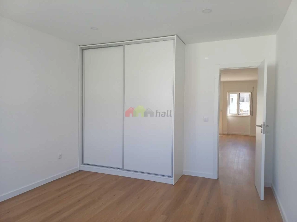 Apartamento T1 para Venda em Barreiro e Lavradio Foto 10