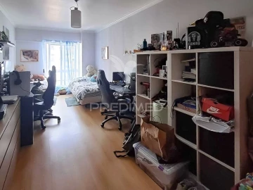 Apartamento T3 para Venda em Algueirão-Mem Martins