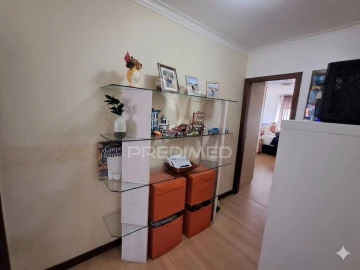 Apartamento T3 para Venda em Algueirão-Mem Martins