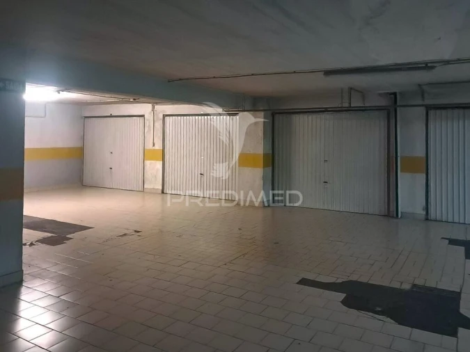 Apartamento T3 para Venda em Algueirão-Mem Martins Foto 19