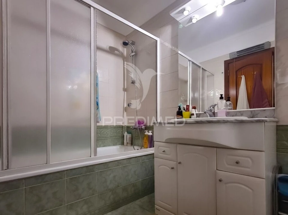 Apartamento T3 para Venda em Algueirão-Mem Martins Foto 10