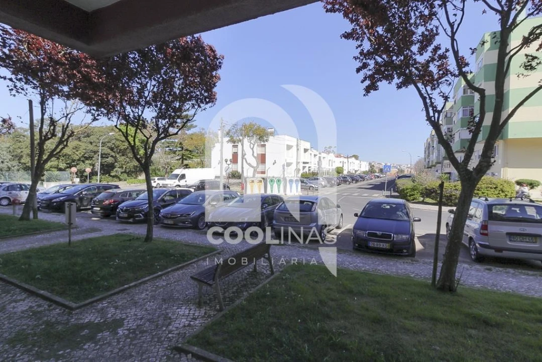 Apartamento T2 para Venda em Venteira Foto 25