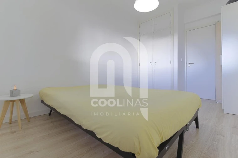 Apartamento T2 para Venda em Venteira Foto 11