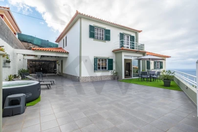 Moradia T3 para Venda em Arco da Calheta