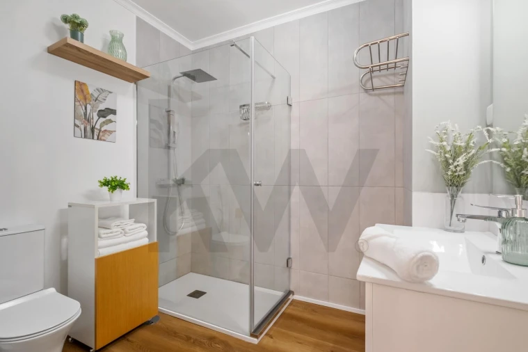 Moradia T3 para Venda em Arco da Calheta Foto 13