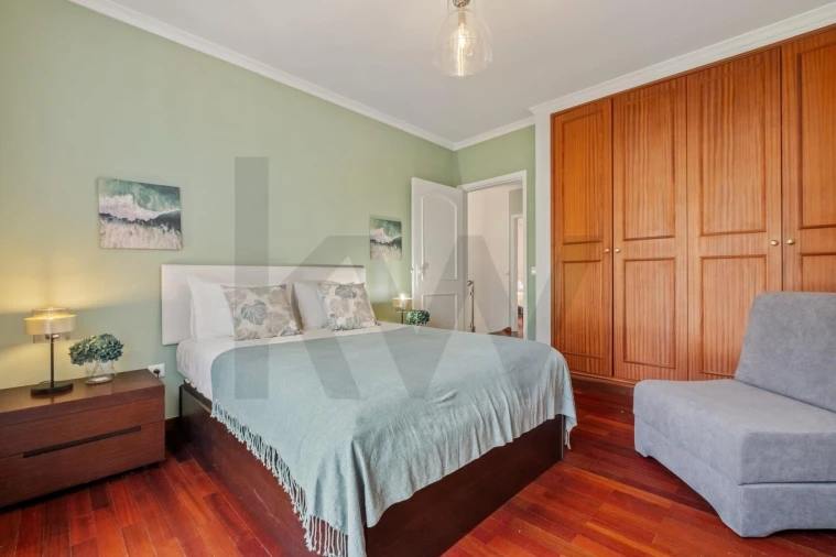 Moradia T3 para Venda em Arco da Calheta Foto 17