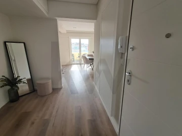 Apartamento T3 para Arrendamento em Benfica