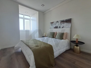 Apartamento T3 para Arrendamento em Benfica