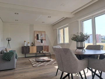 Apartamento T3 para Arrendamento em Benfica