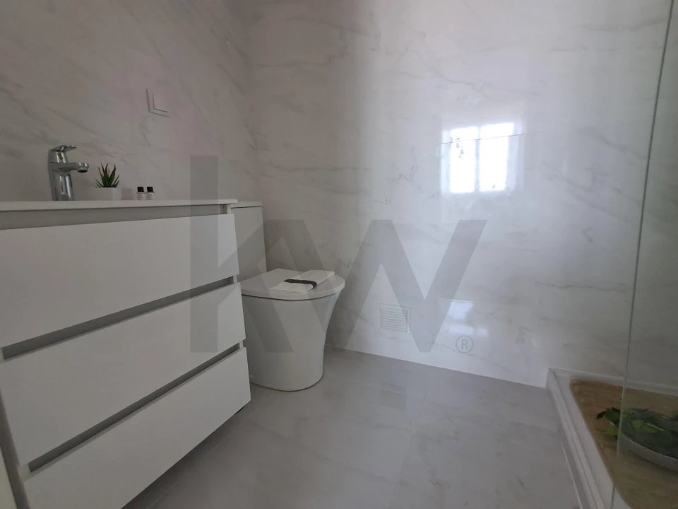 Apartamento T3 para Arrendamento em Benfica Foto 15