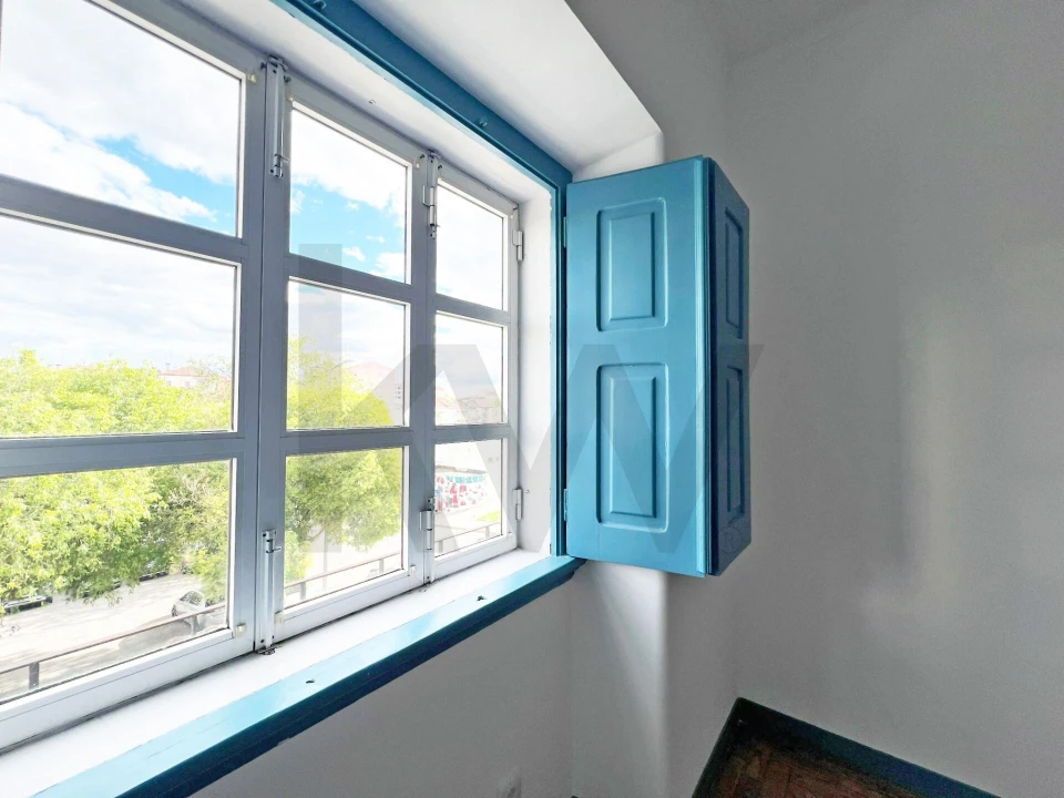 Apartamento T4 para Arrendamento em Romeira e Várzea Foto 7