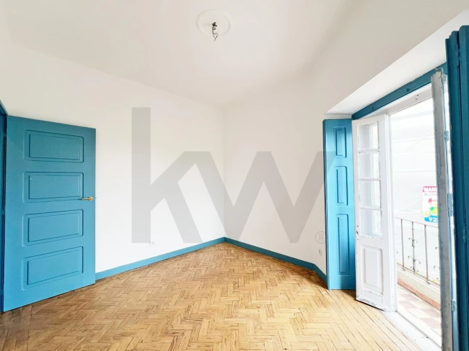 Apartamento T4 para Arrendamento em Romeira e Várzea Foto 9