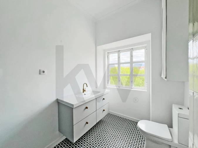 Apartamento T4 para Arrendamento em Romeira e Várzea Foto 17