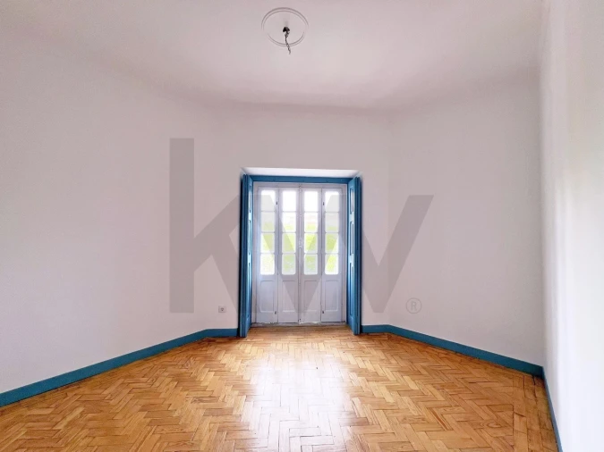 Apartamento T4 para Arrendamento em Romeira e Várzea Foto 12