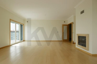 Apartamento T3 para Arrendamento em Oeiras e São Julião da Barra, Paço de Arcos e Caxias