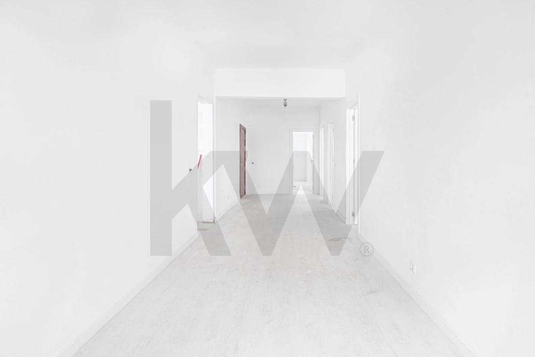 Apartamento T3 para Venda em Seixal, Arrentela e Aldeia de Paio Pires Foto 3